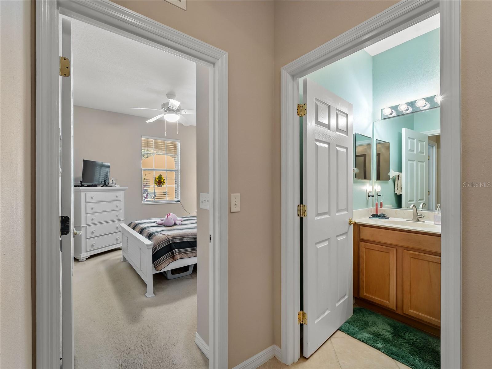 Image 28 of 49 For 4172 Lenox Boulevard