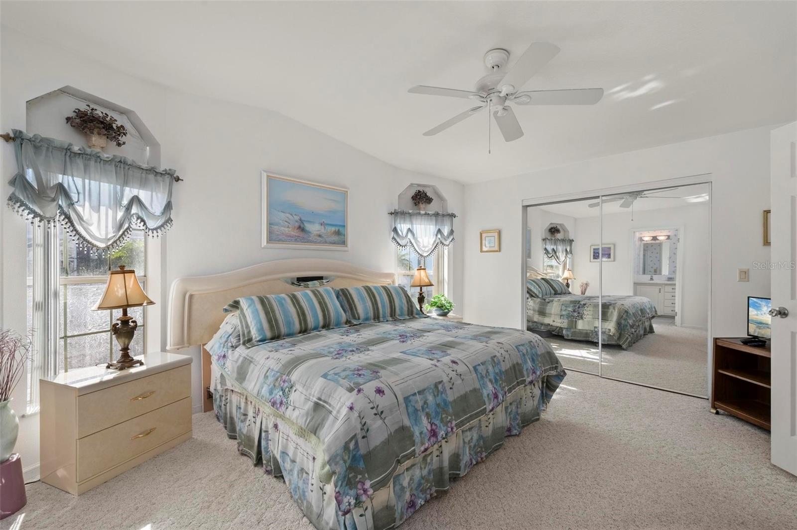 Image 19 of 56 For 1000 Kings Highway 413