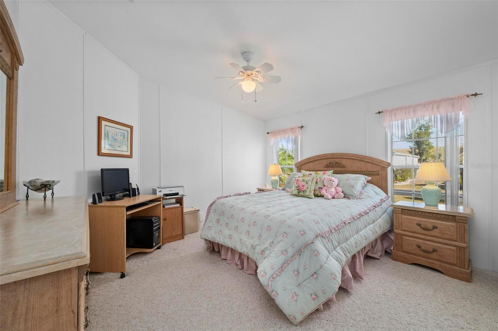 Image 23 of 56 For 1000 Kings Highway 413