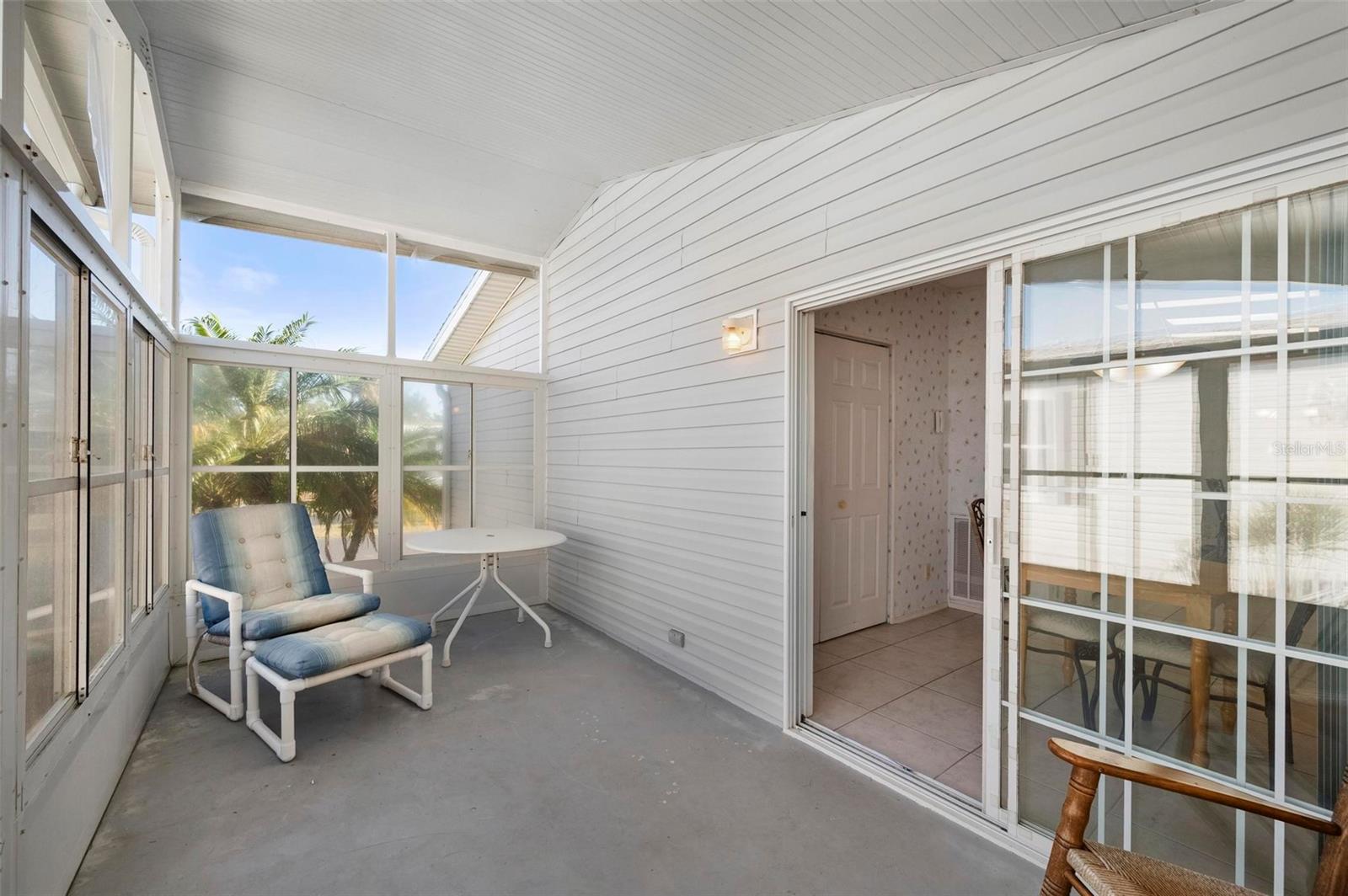 Image 26 of 56 For 1000 Kings Highway 413