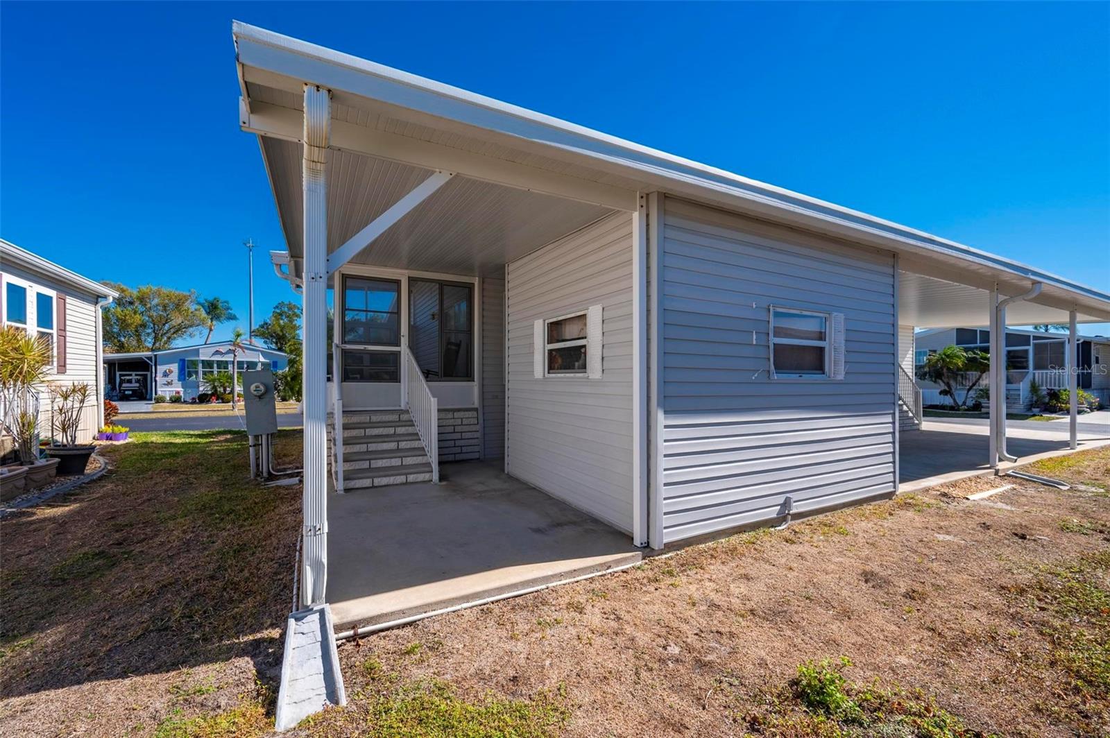 Image 32 of 56 For 1000 Kings Highway 413