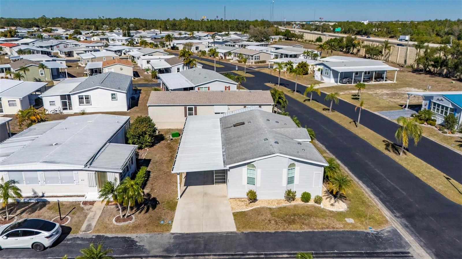 Image 36 of 56 For 1000 Kings Highway 413