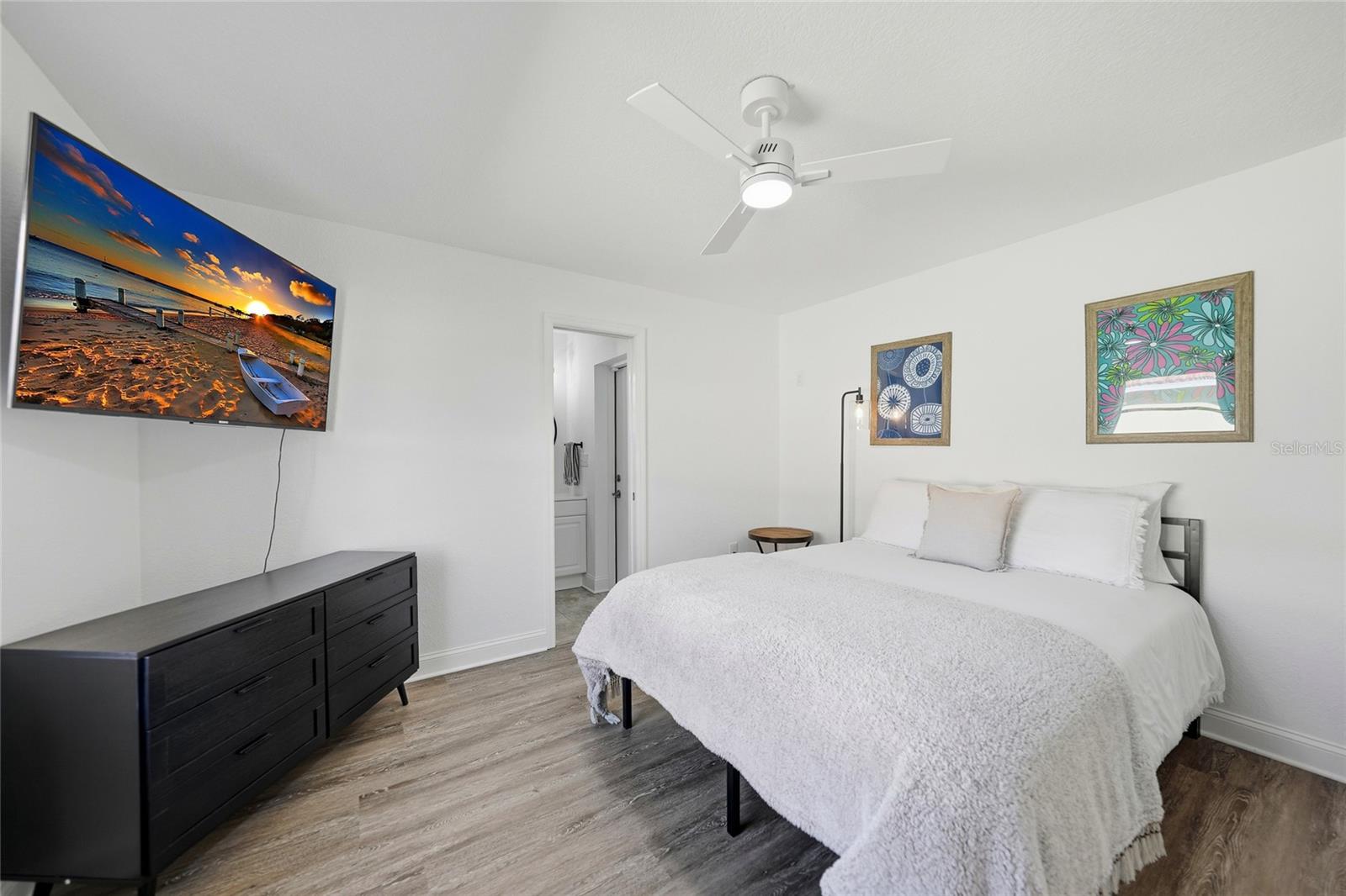 Image 22 of 37 For 2300 Via Esplanade