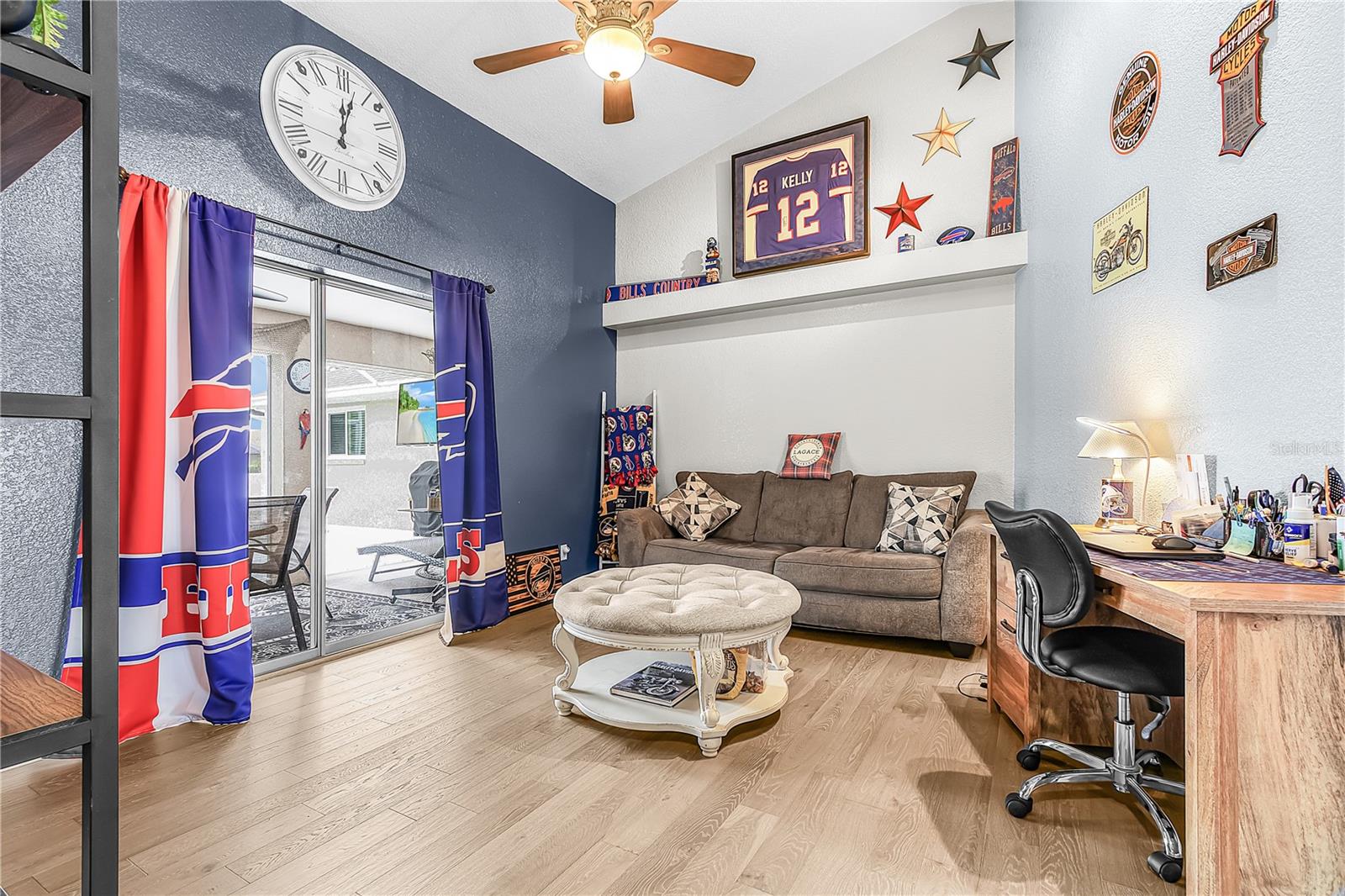 Image 16 of 30 For 7417 Blue Sage