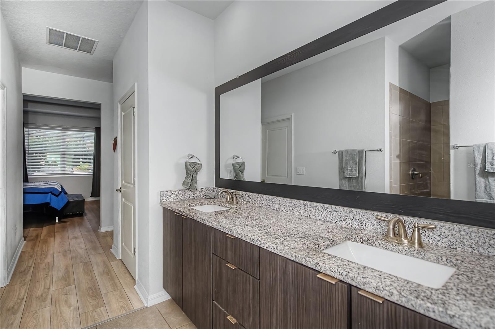 Image 26 of 64 For 2581 Ananas Road