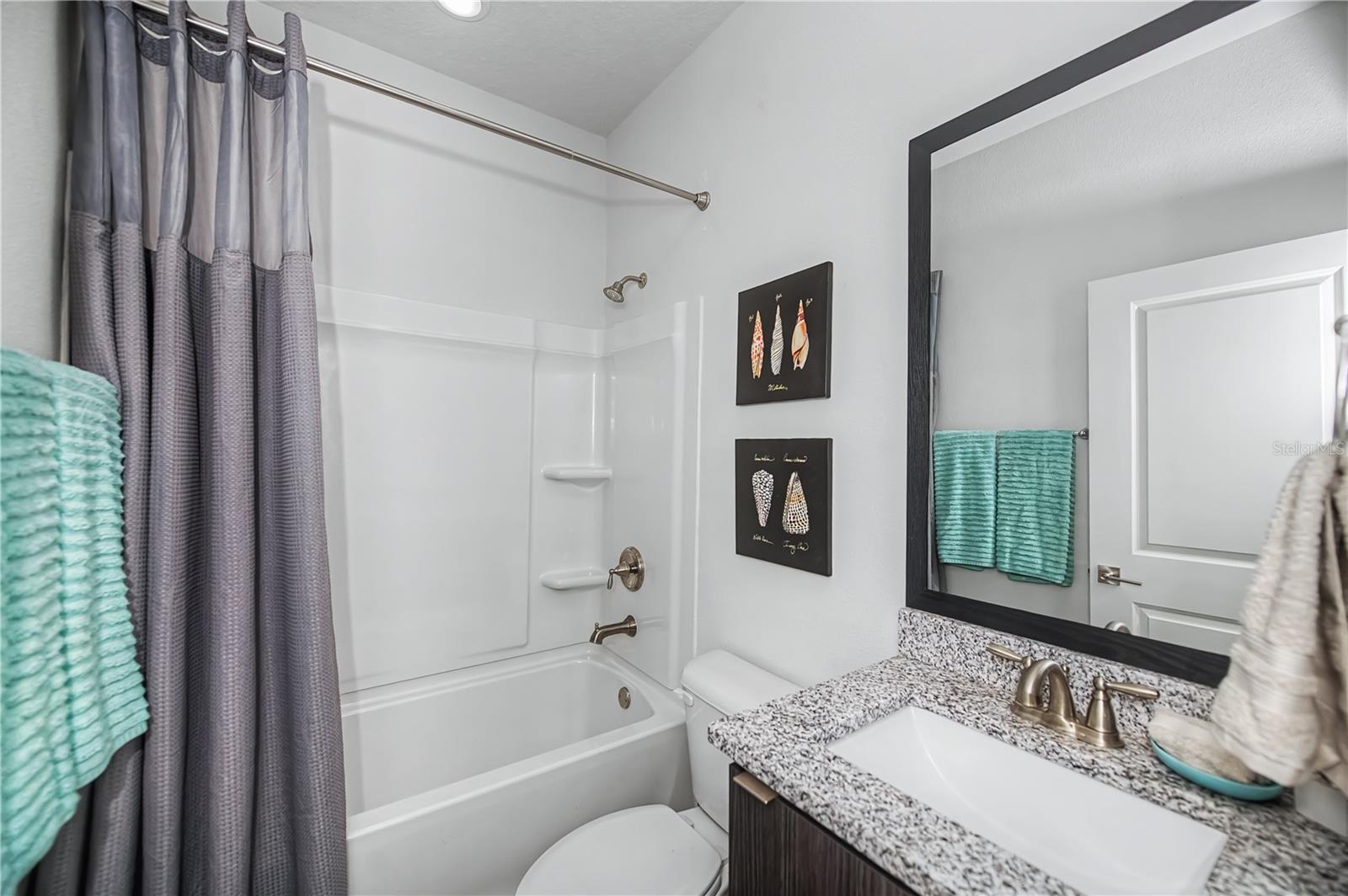 Image 33 of 64 For 2581 Ananas Road