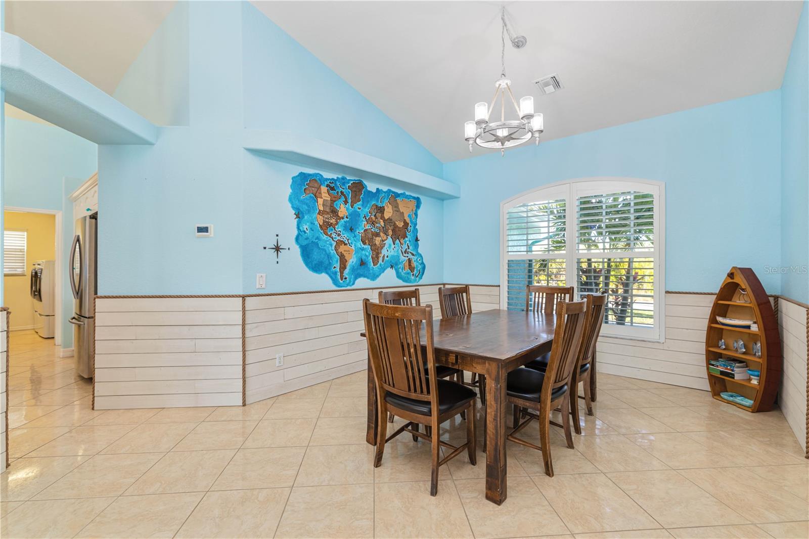 Image 14 of 70 For 8228 Tecumseh Circle