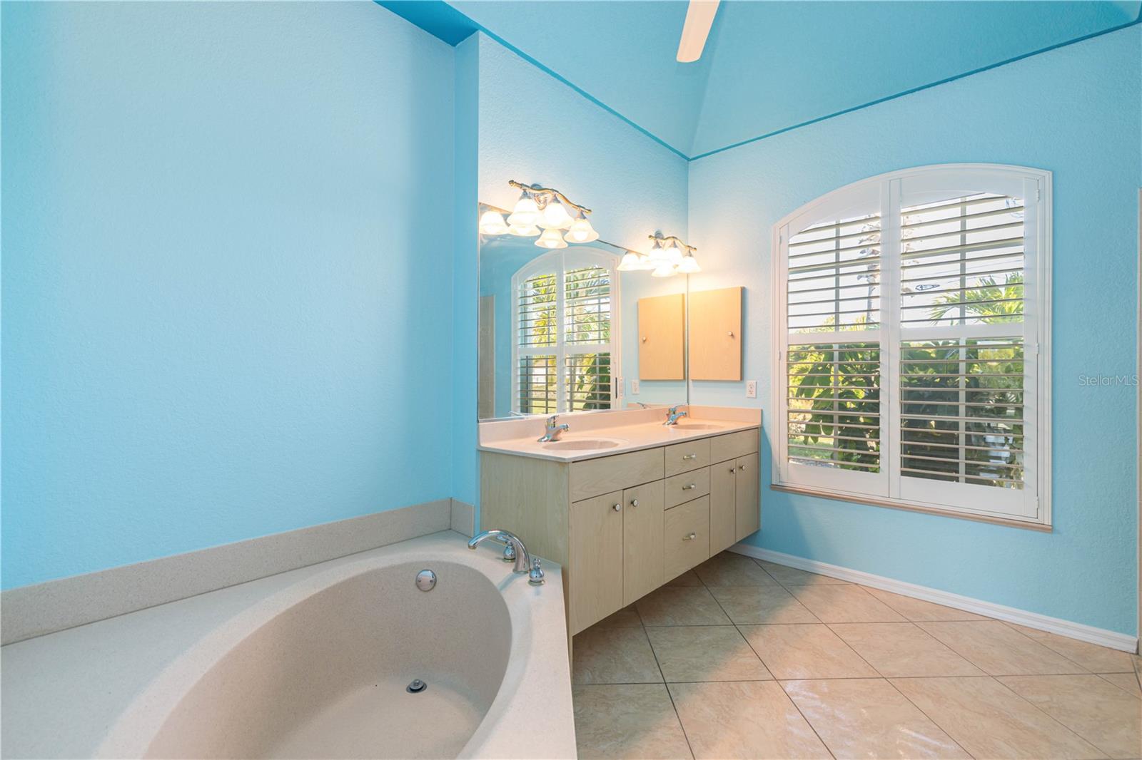 Image 39 of 70 For 8228 Tecumseh Circle