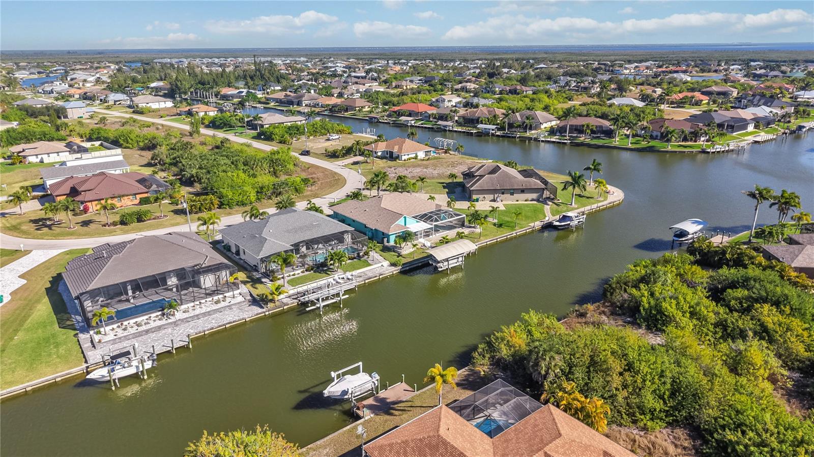 Image 62 of 70 For 8228 Tecumseh Circle