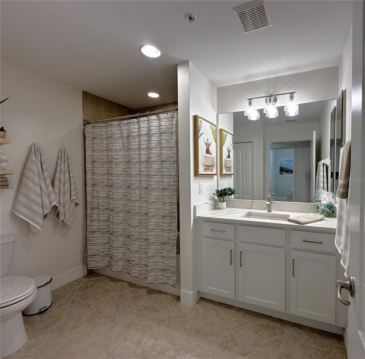 Image 24 of 83 For 14073 Black Beauty Drive 1012