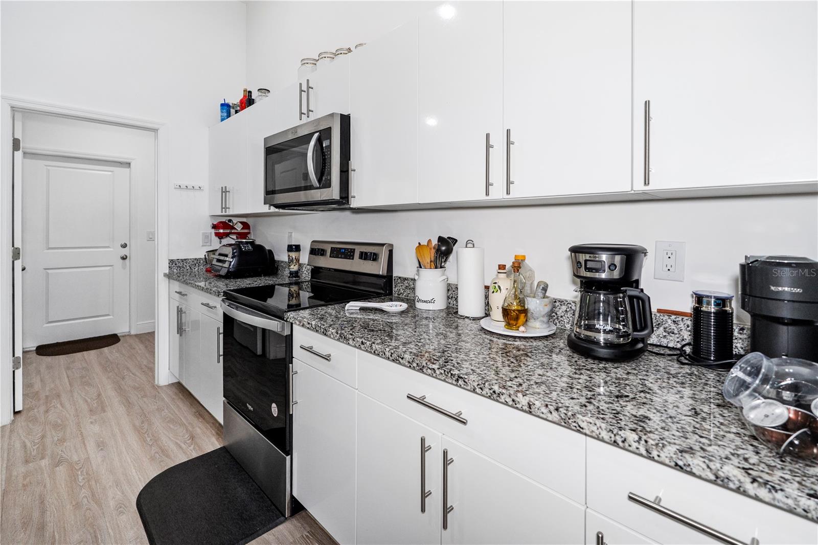 Image 25 of 47 For 8031 Sandy Cir