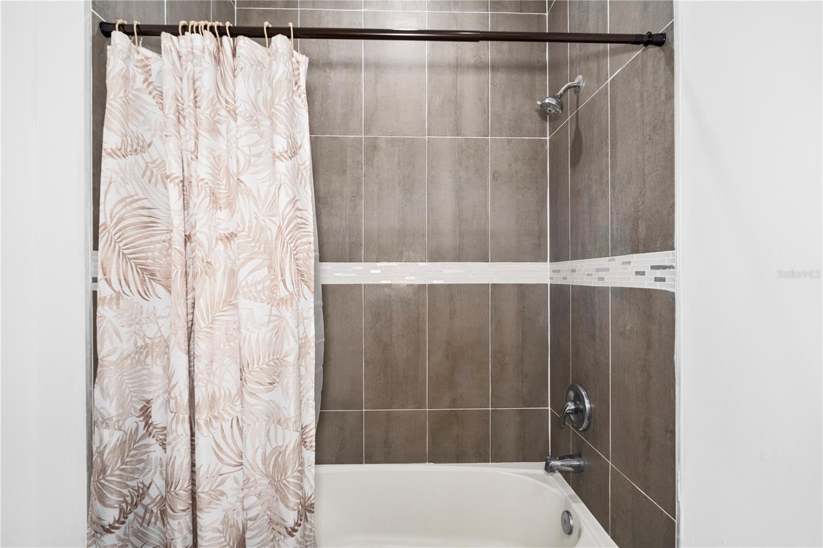 Image 32 of 47 For 8031 Sandy Cir