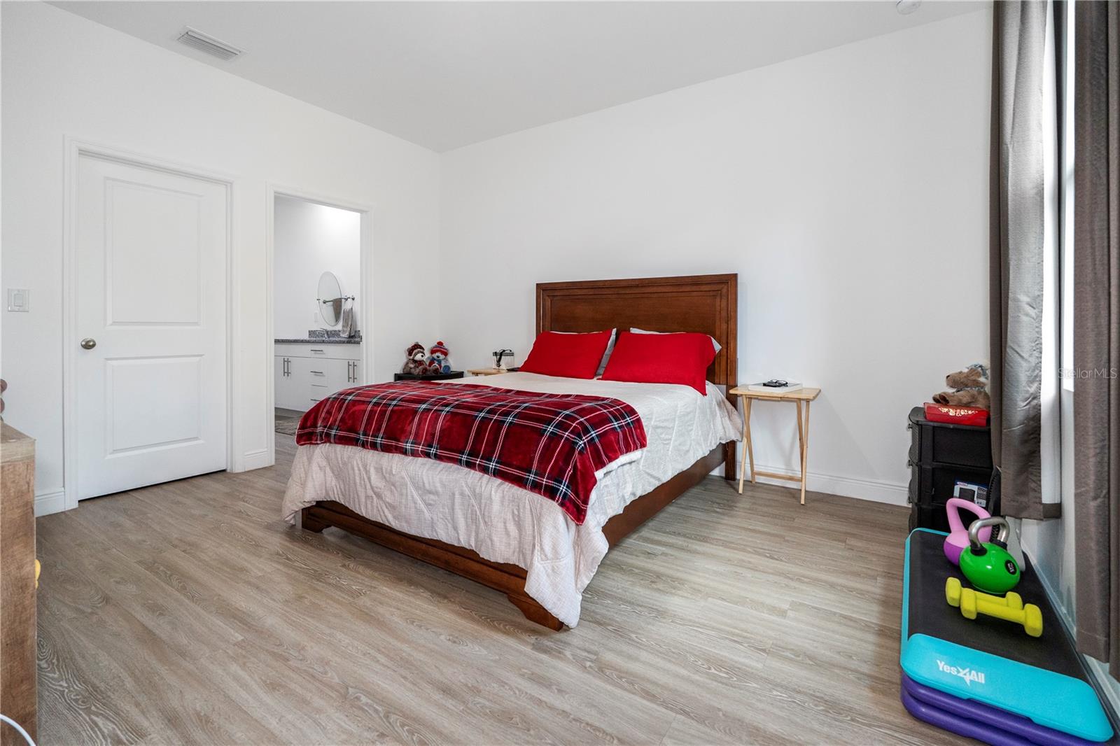 Image 9 of 47 For 8031 Sandy Cir