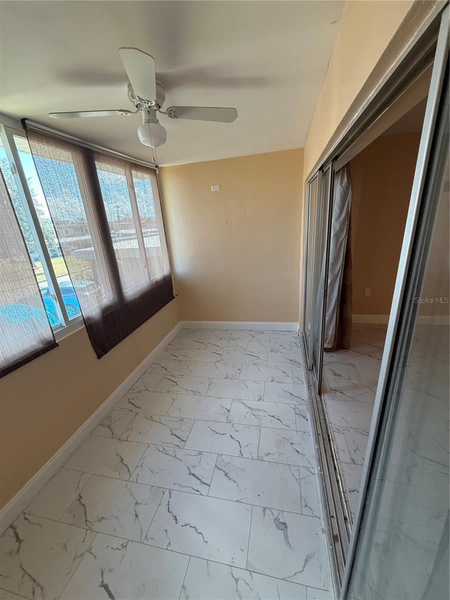 Image 10 of 17 For 21280 Brinson Avenue 203