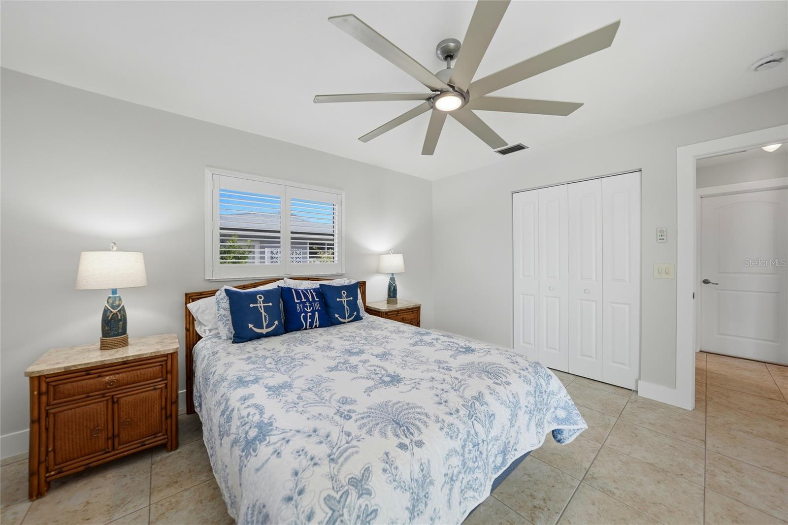 Image 15 of 34 For 495 Belvedere Court