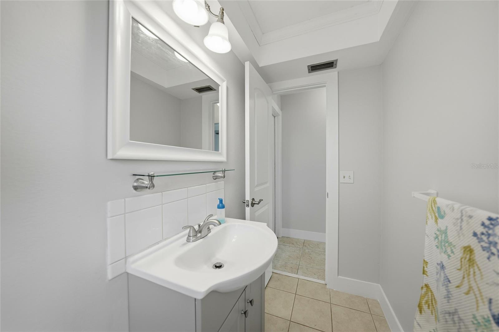 Image 17 of 34 For 495 Belvedere Court