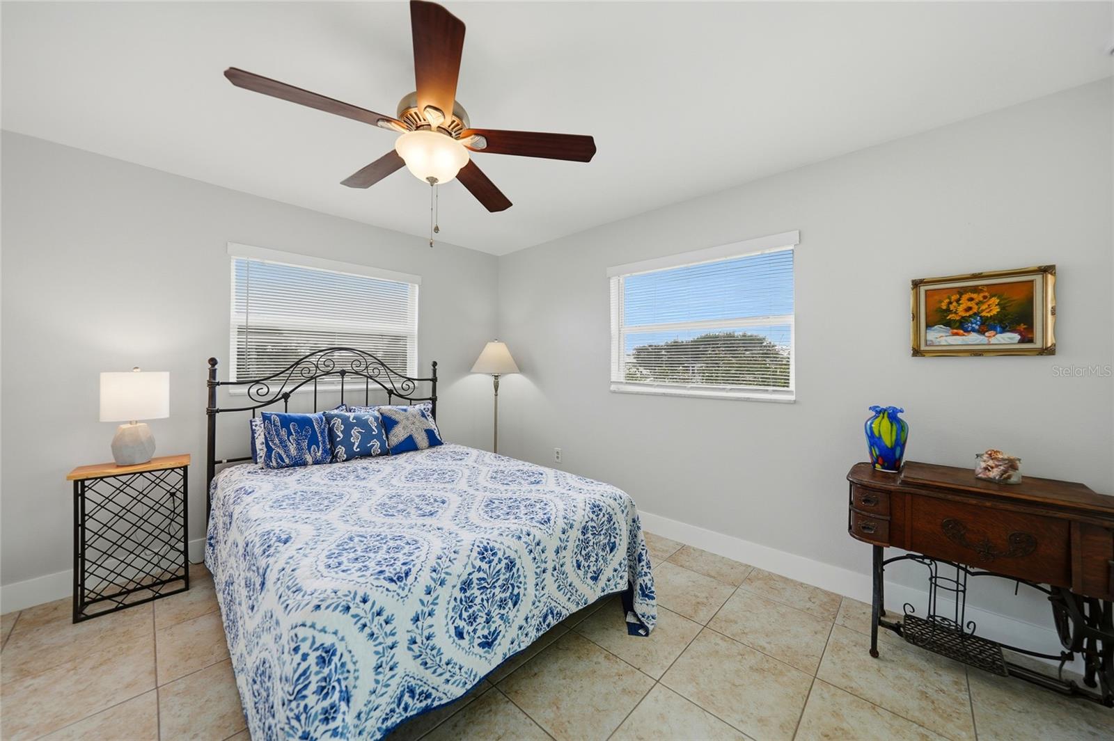 Image 22 of 34 For 495 Belvedere Court