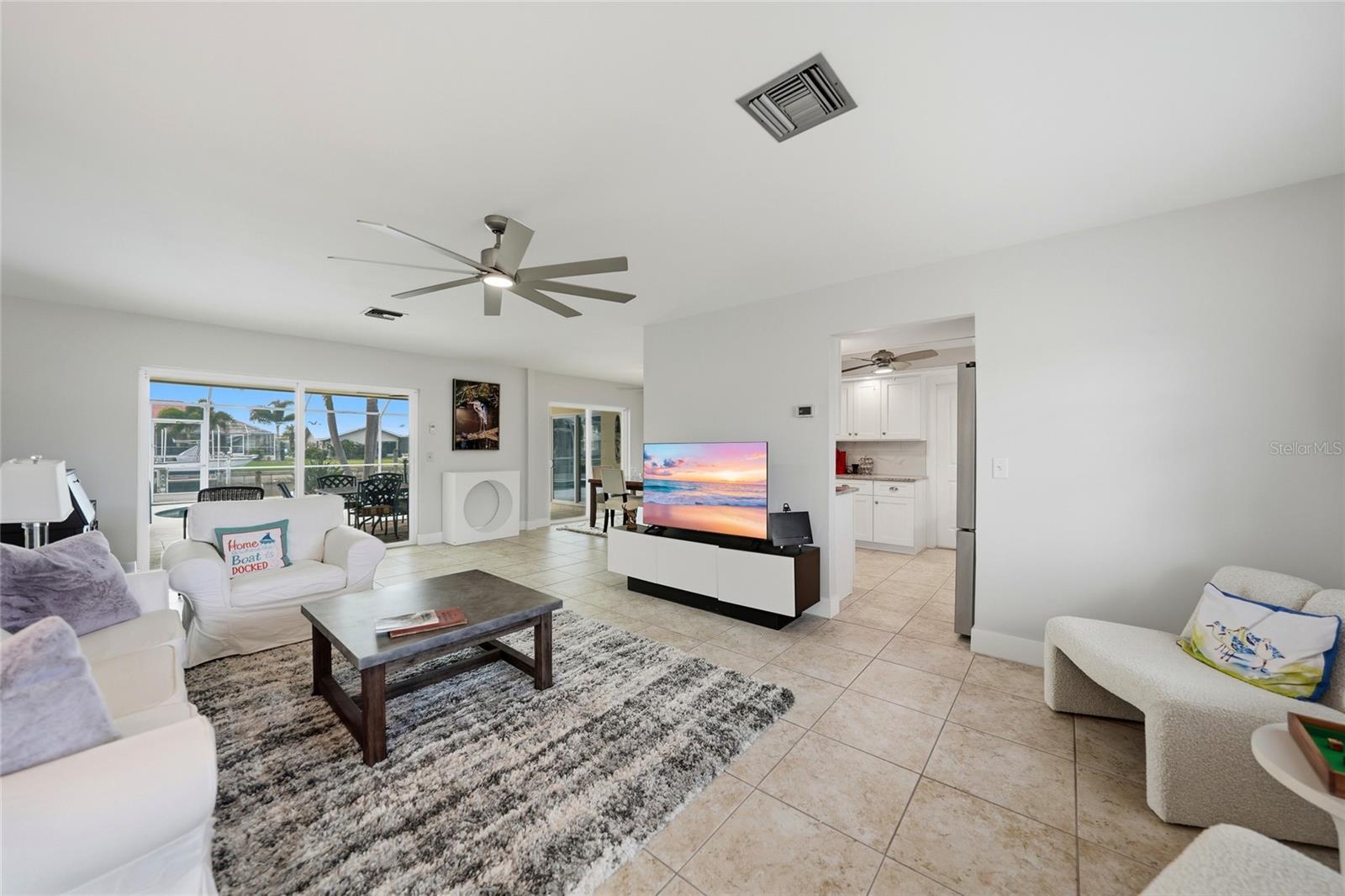 Image 8 of 34 For 495 Belvedere Court