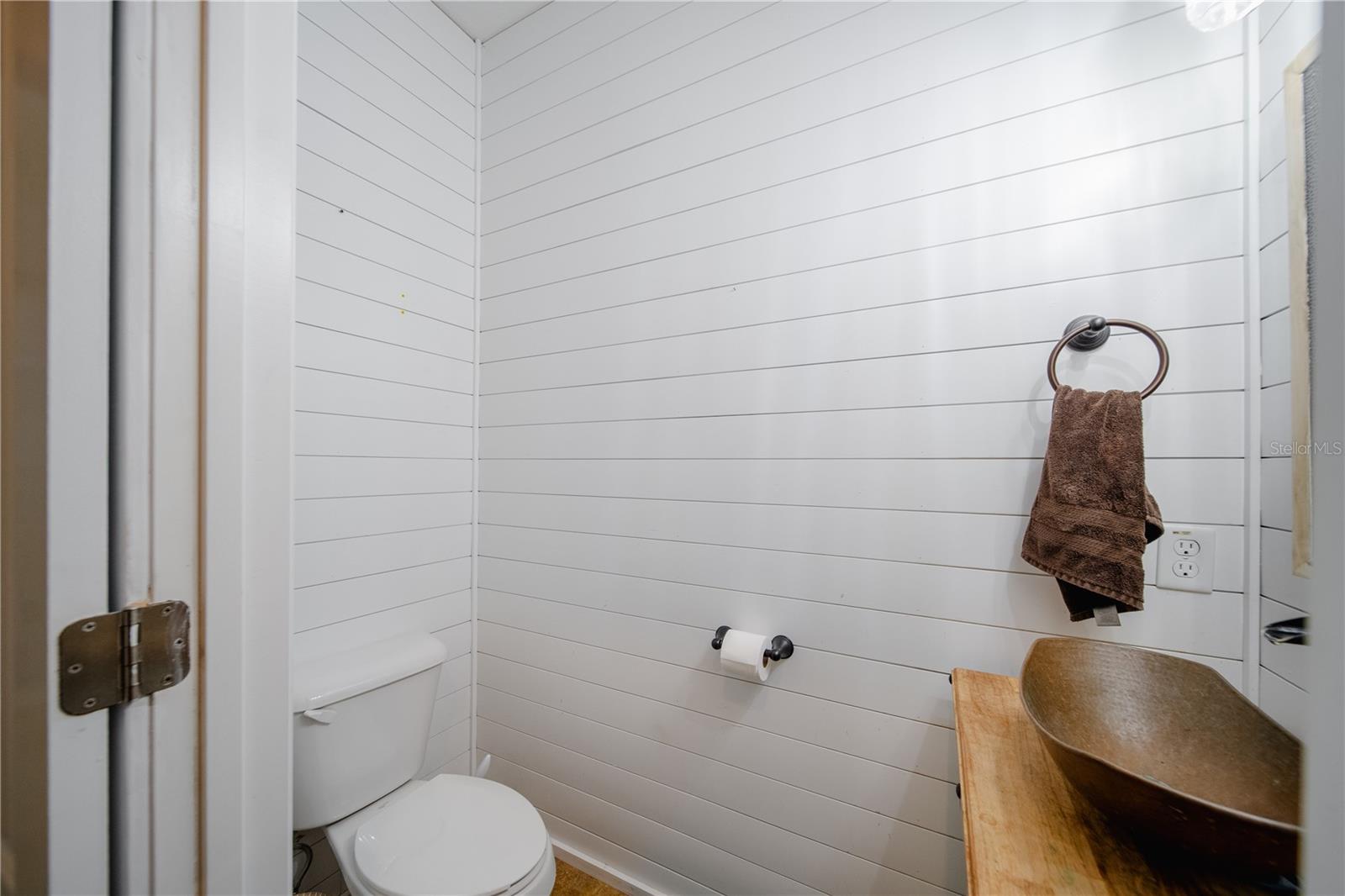 Image 15 of 47 For 2724 Suncoast Lakes Boulevard