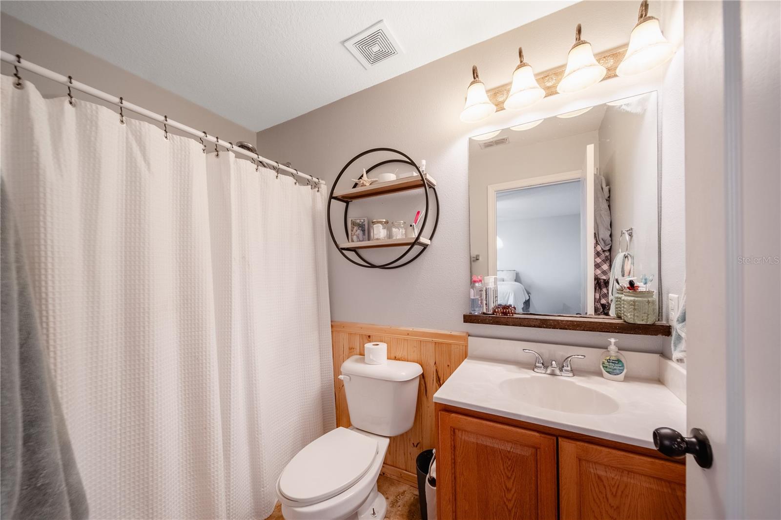 Image 23 of 47 For 2724 Suncoast Lakes Boulevard