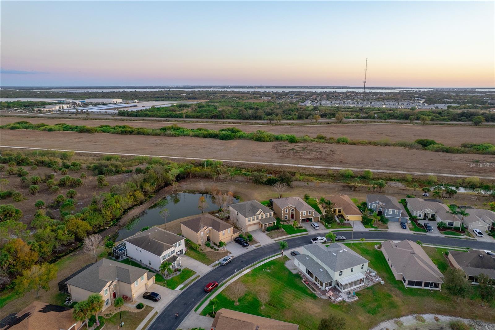 Image 44 of 47 For 2724 Suncoast Lakes Boulevard