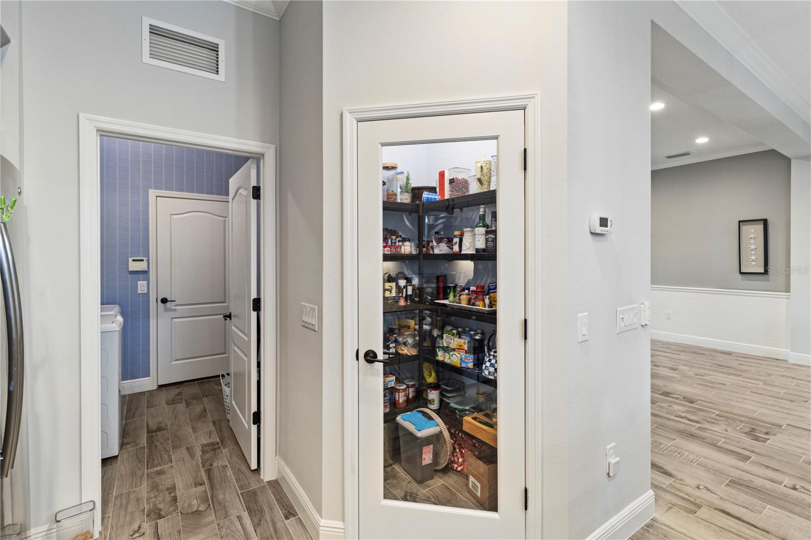 Image 20 of 62 For 26683 Raphis Royale Boulevard