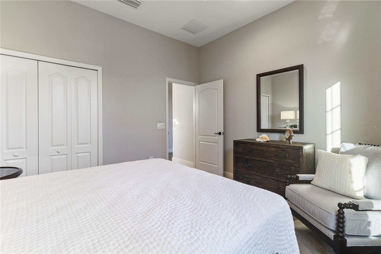 Image 35 of 62 For 26683 Raphis Royale Boulevard