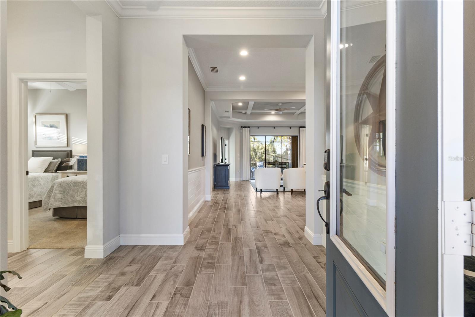 Image 5 of 62 For 26683 Raphis Royale Boulevard