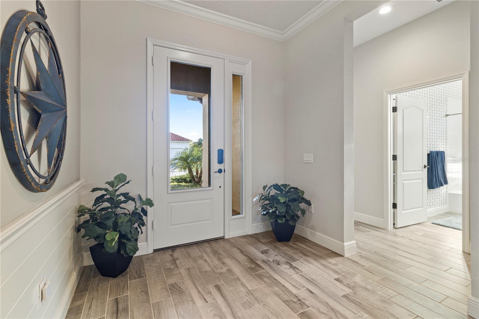 Image 6 of 62 For 26683 Raphis Royale Boulevard