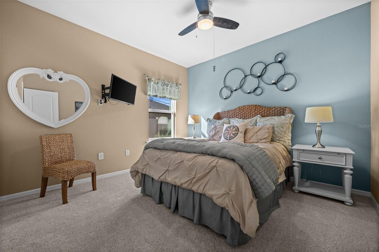 Image 20 of 52 For 2213 7th Place