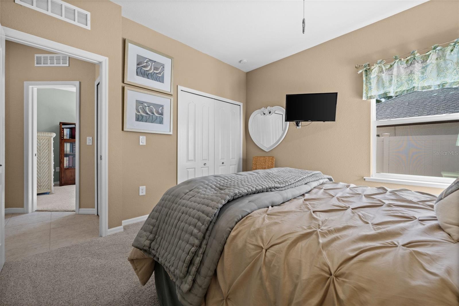 Image 21 of 52 For 2213 7th Place