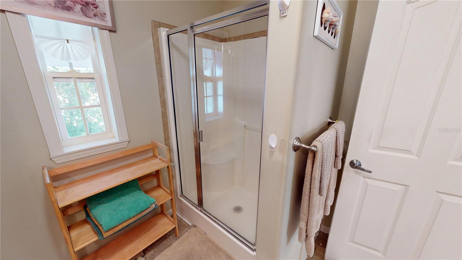 Image 15 of 34 For 10101 Burnt Store Road 141