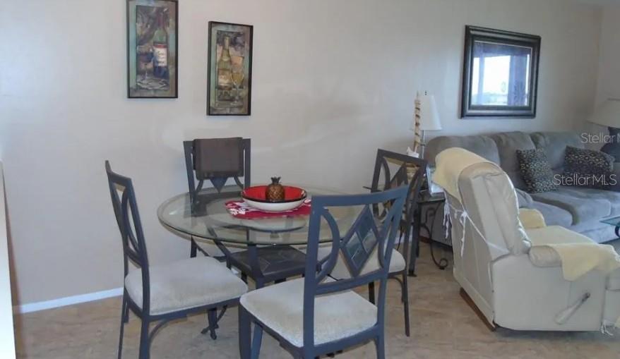 Image 6 of 16 For 12538 Kingsway Circle 806