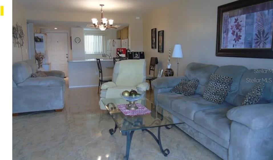 Image 9 of 16 For 12538 Kingsway Circle 806