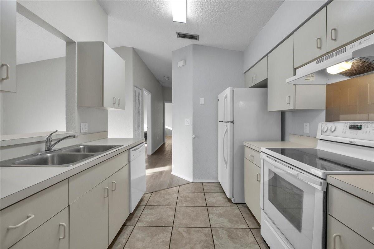 Image 14 of 44 For 22441 Westchester Boulevard 1500g