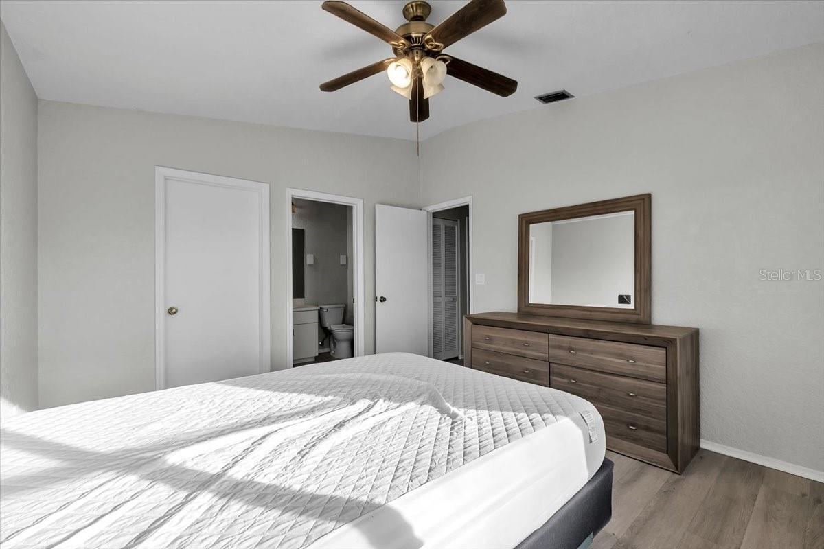 Image 21 of 44 For 22441 Westchester Boulevard 1500g