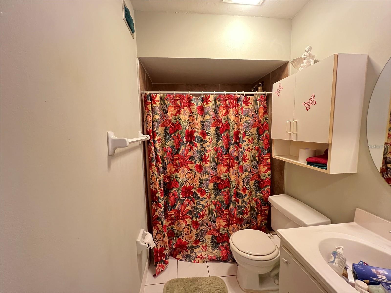 Image 21 of 47 For 1020 Marion Avenue 52