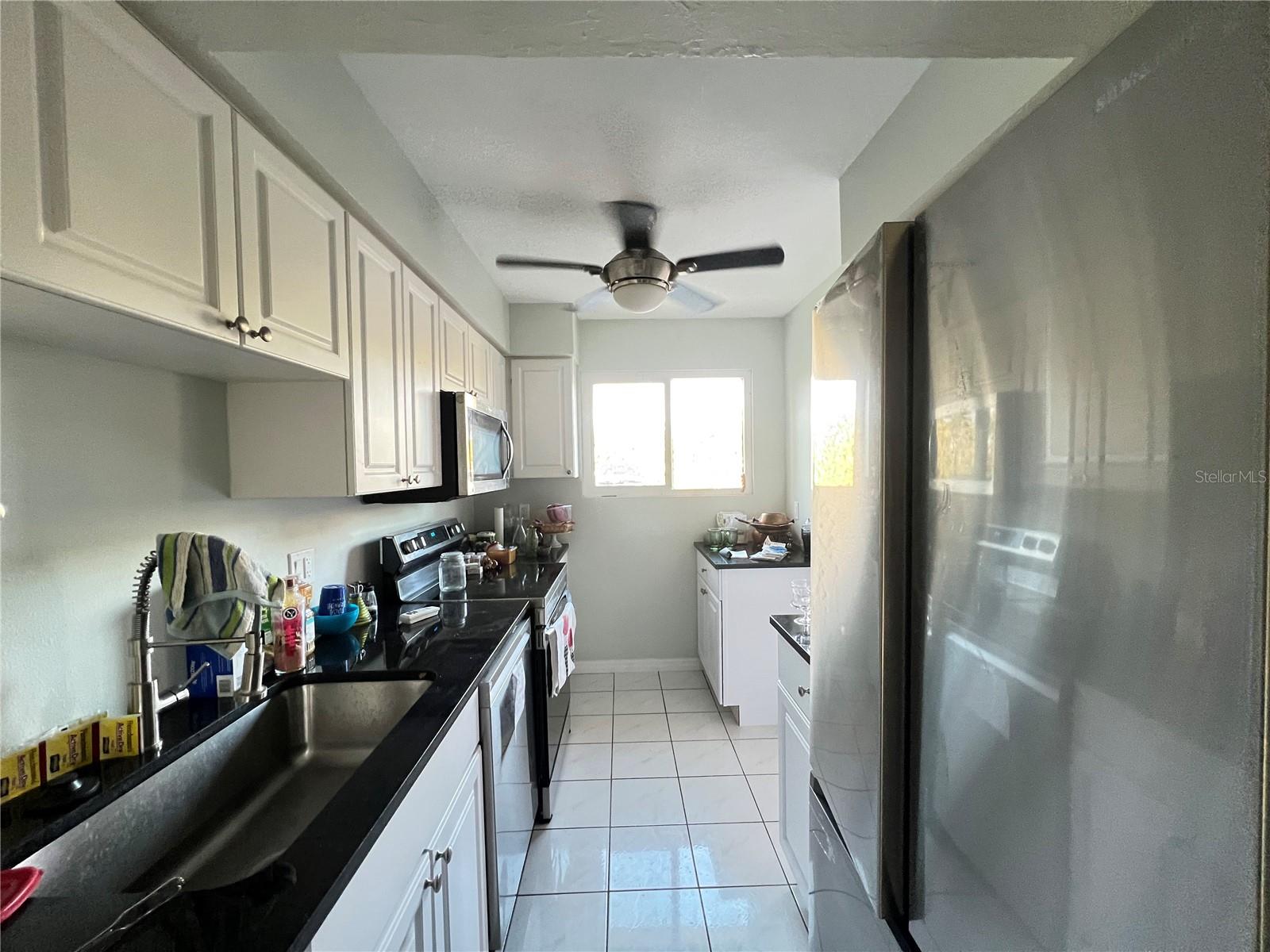 Image 8 of 47 For 1020 Marion Avenue 52