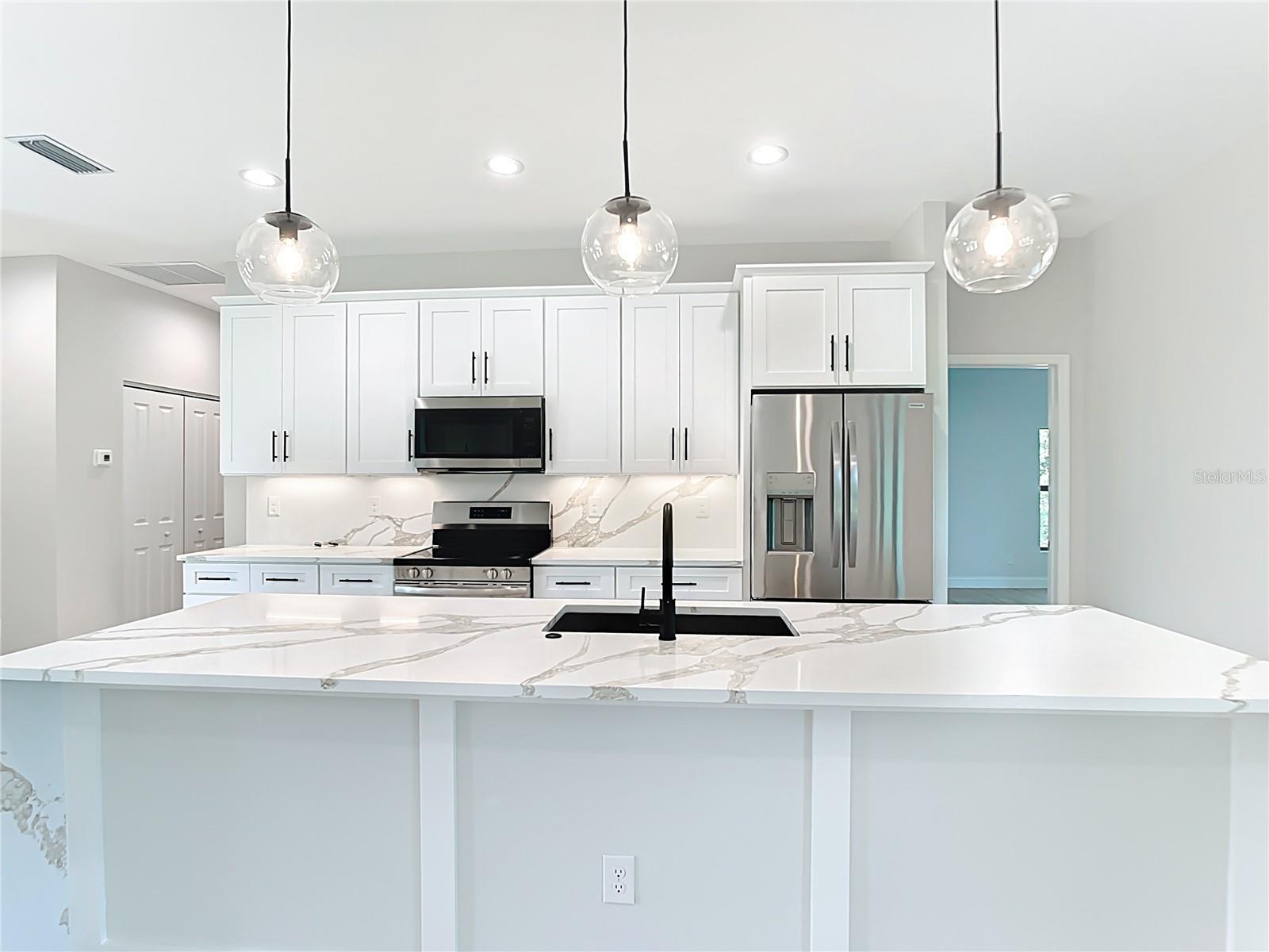 Image 30 of 44 For 6231 Rowe Street