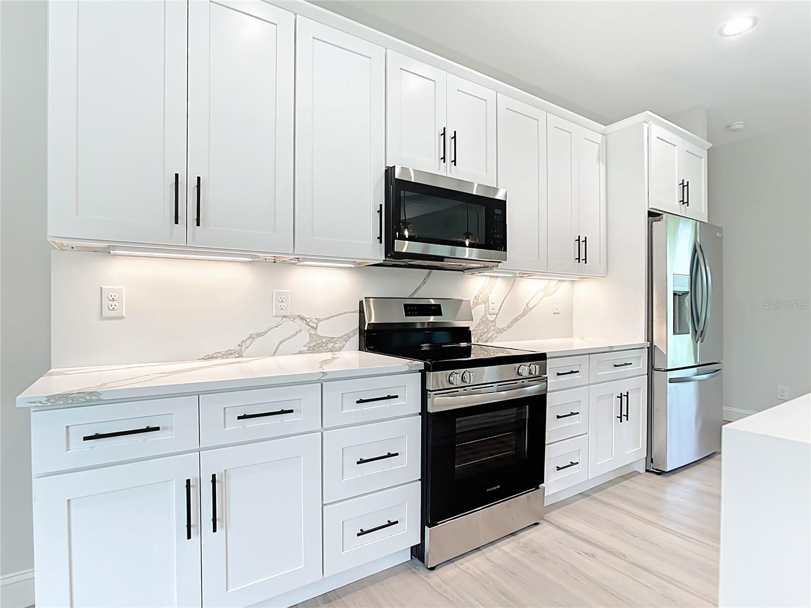 Image 34 of 44 For 6231 Rowe Street