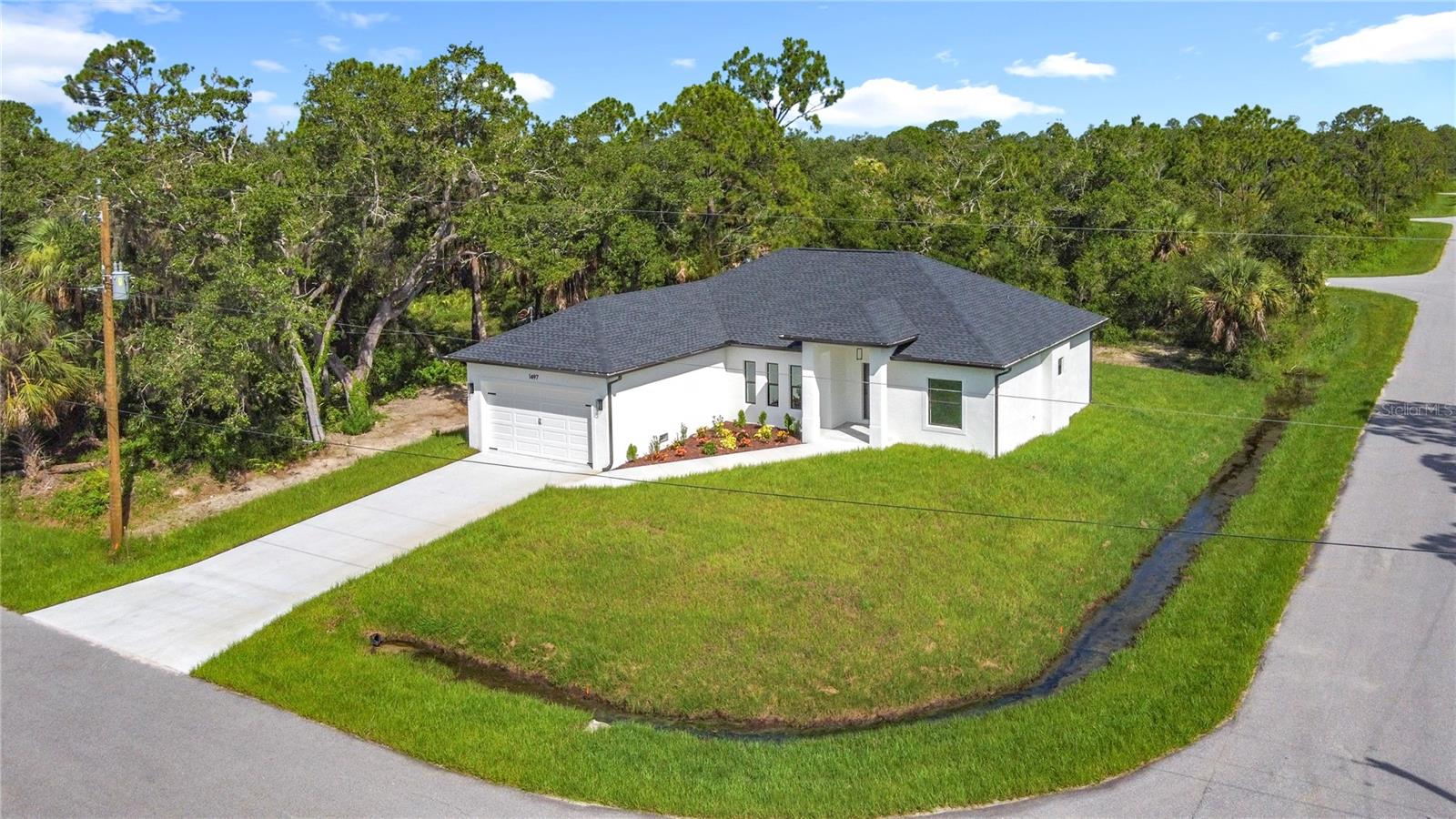 Image 8 of 44 For 6231 Rowe Street