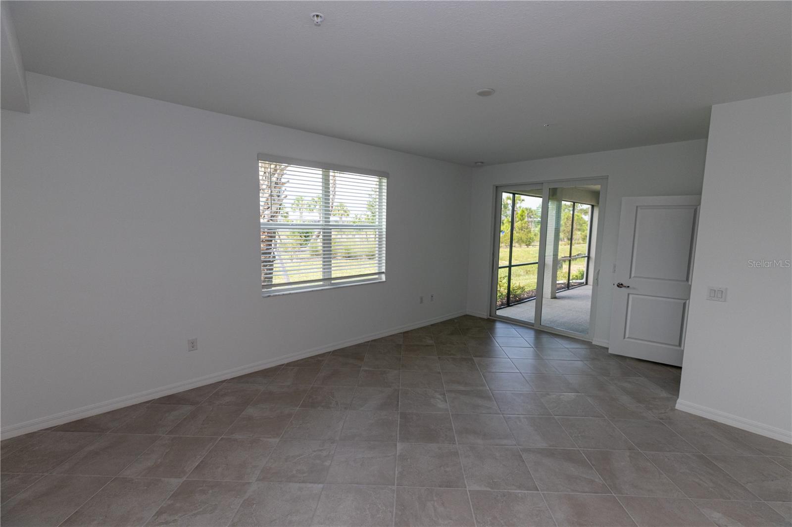 Image 20 of 28 For 16524 Kingwood Lane 3112