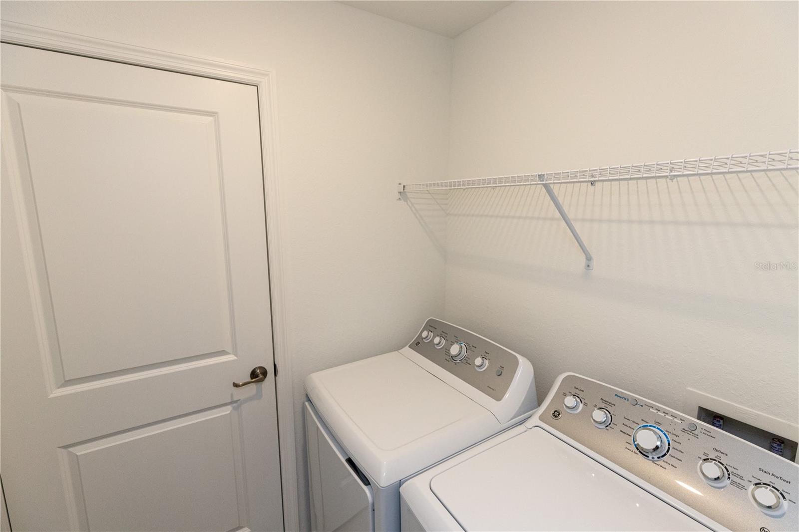 Image 5 of 28 For 16524 Kingwood Lane 3112