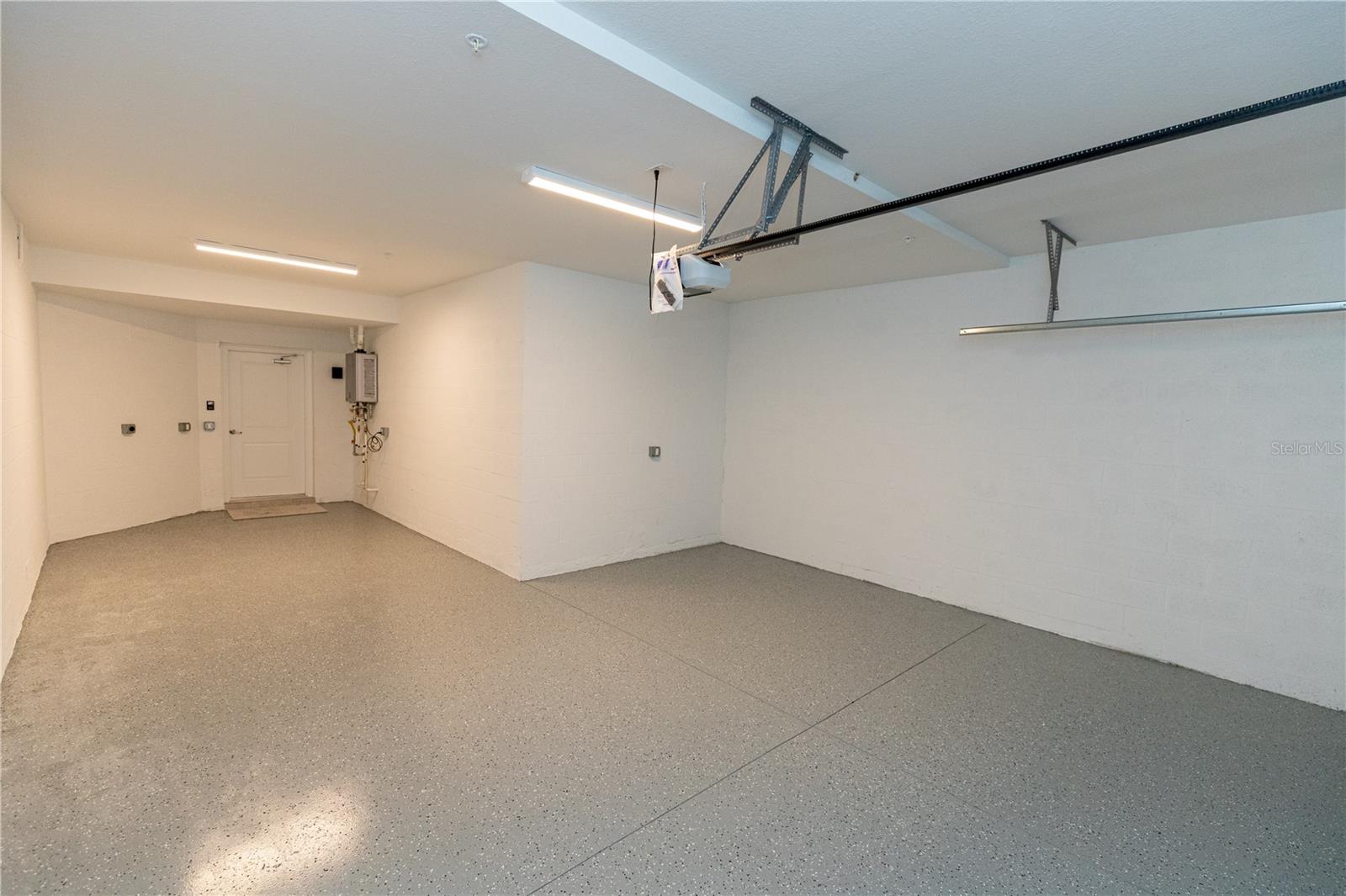 Image 22 of 27 For 16572 Kingwood Lane 3622