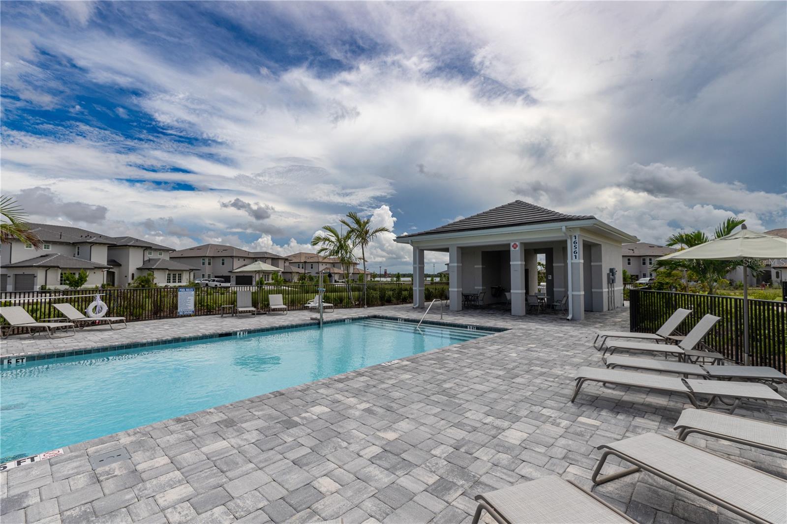 Image 26 of 27 For 16572 Kingwood Lane 3622