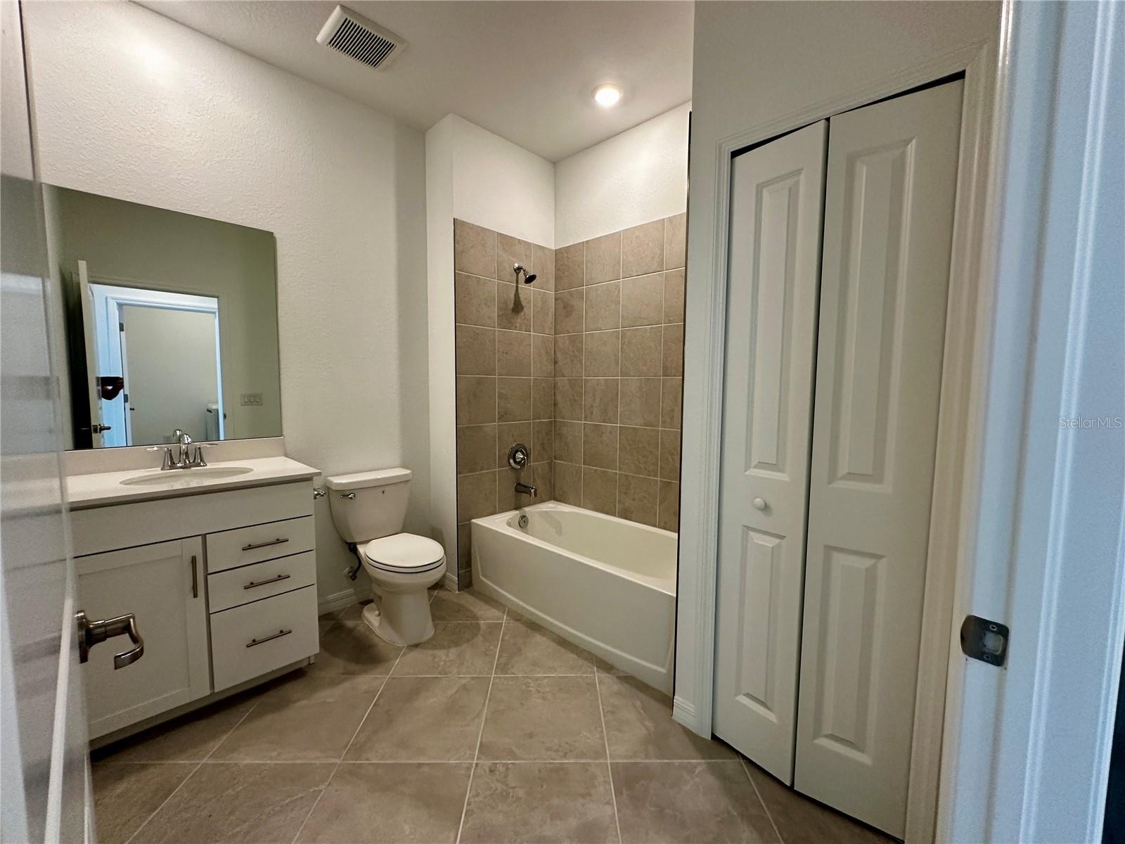 Image 20 of 58 For 14174 Poppy Field Loop 4721