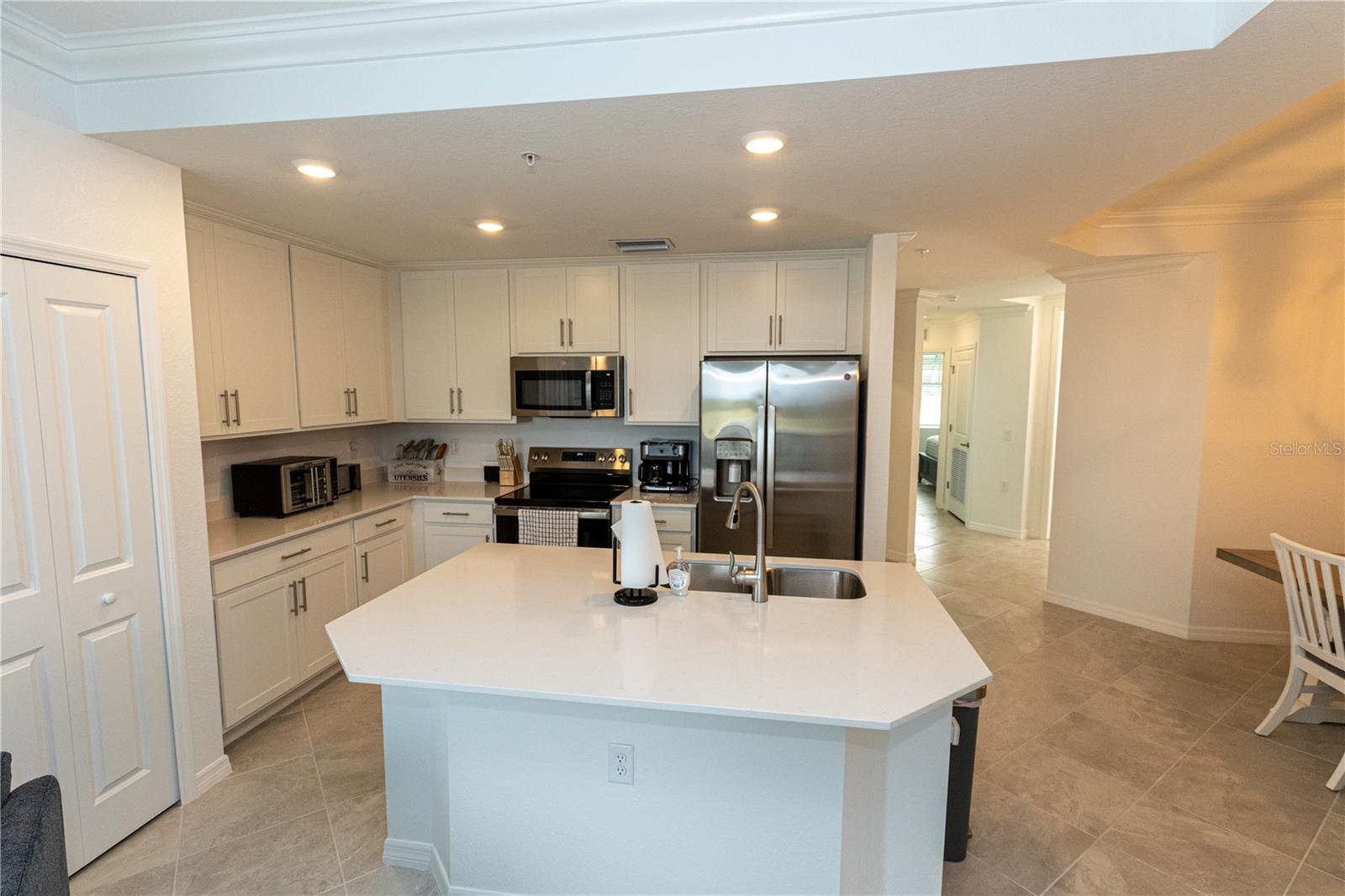 Image 19 of 23 For 15375 Green Acres Avenue 2228