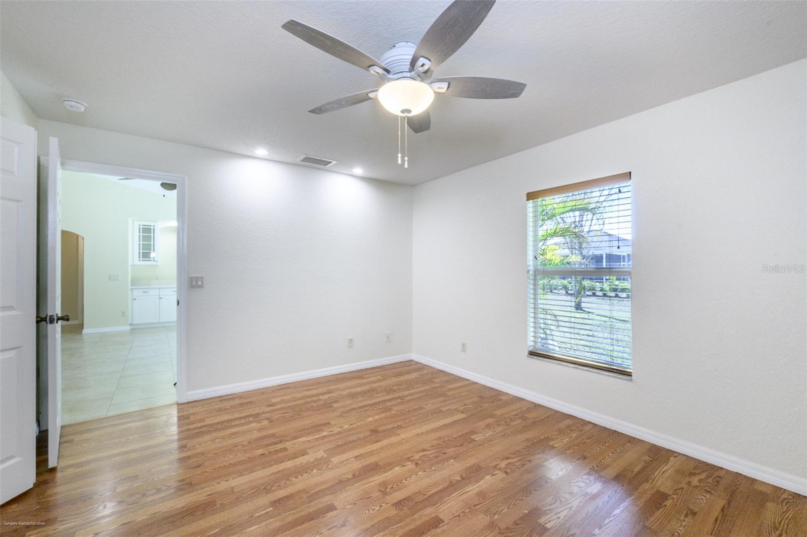 Image 23 of 40 For 311 Goiana Street