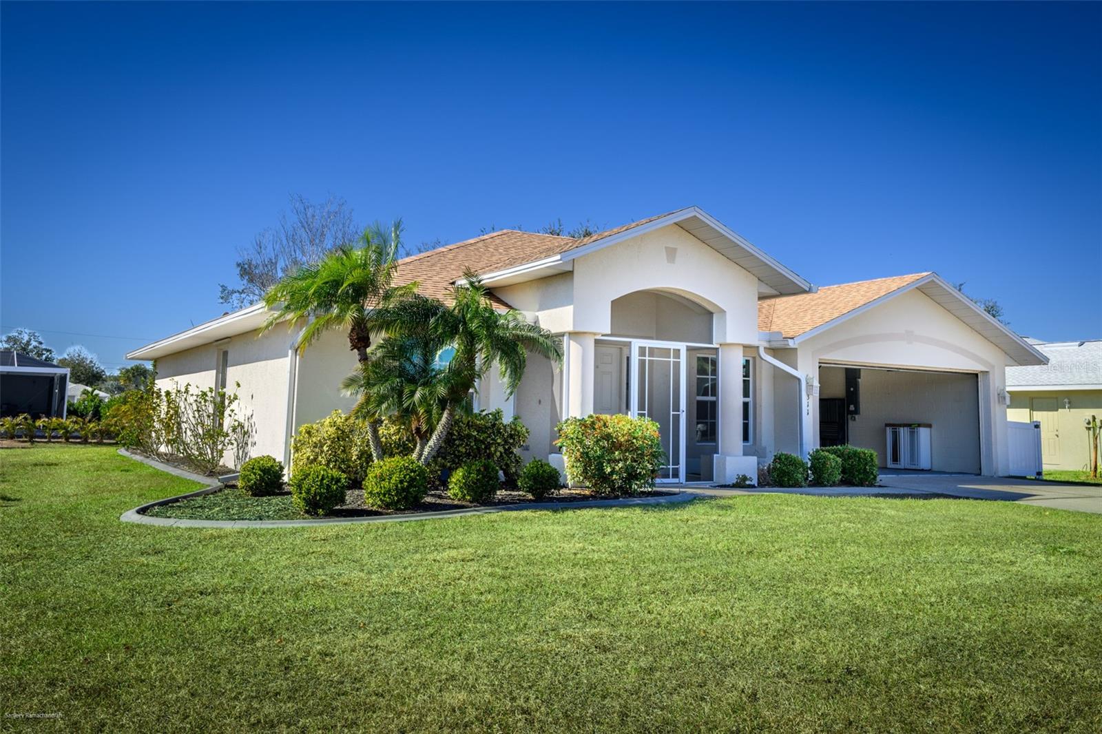 Image 4 of 40 For 311 Goiana Street