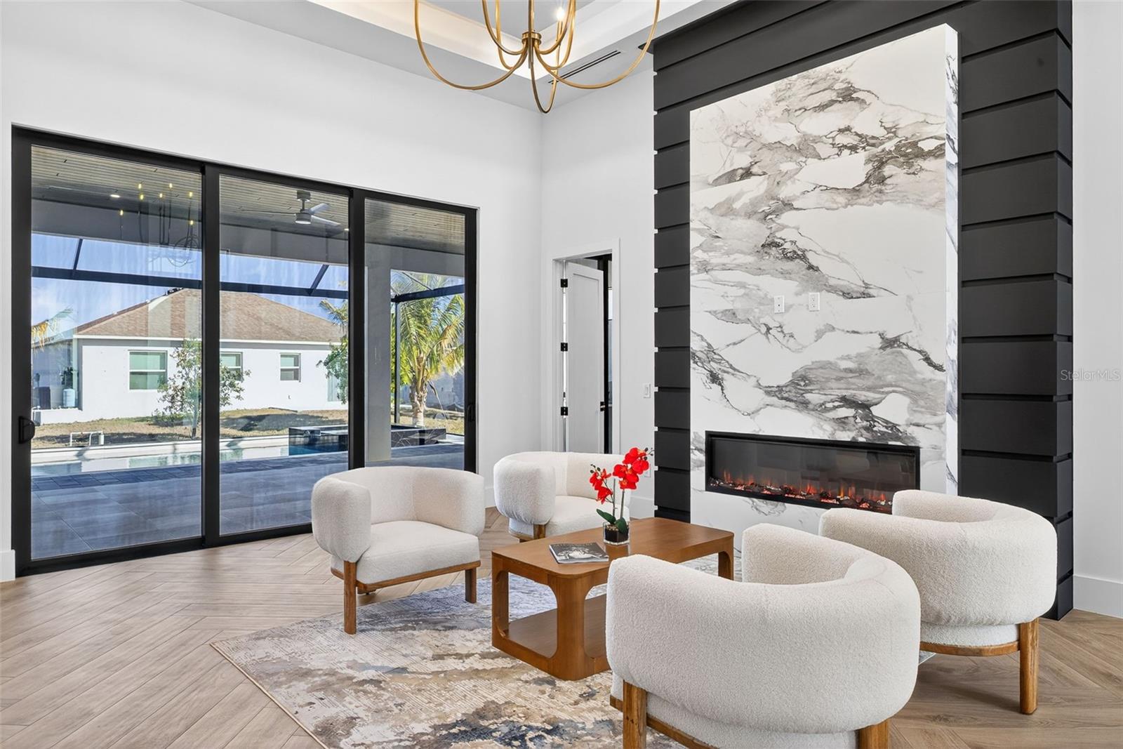 Image 13 of 50 For 1825 37th Avenue